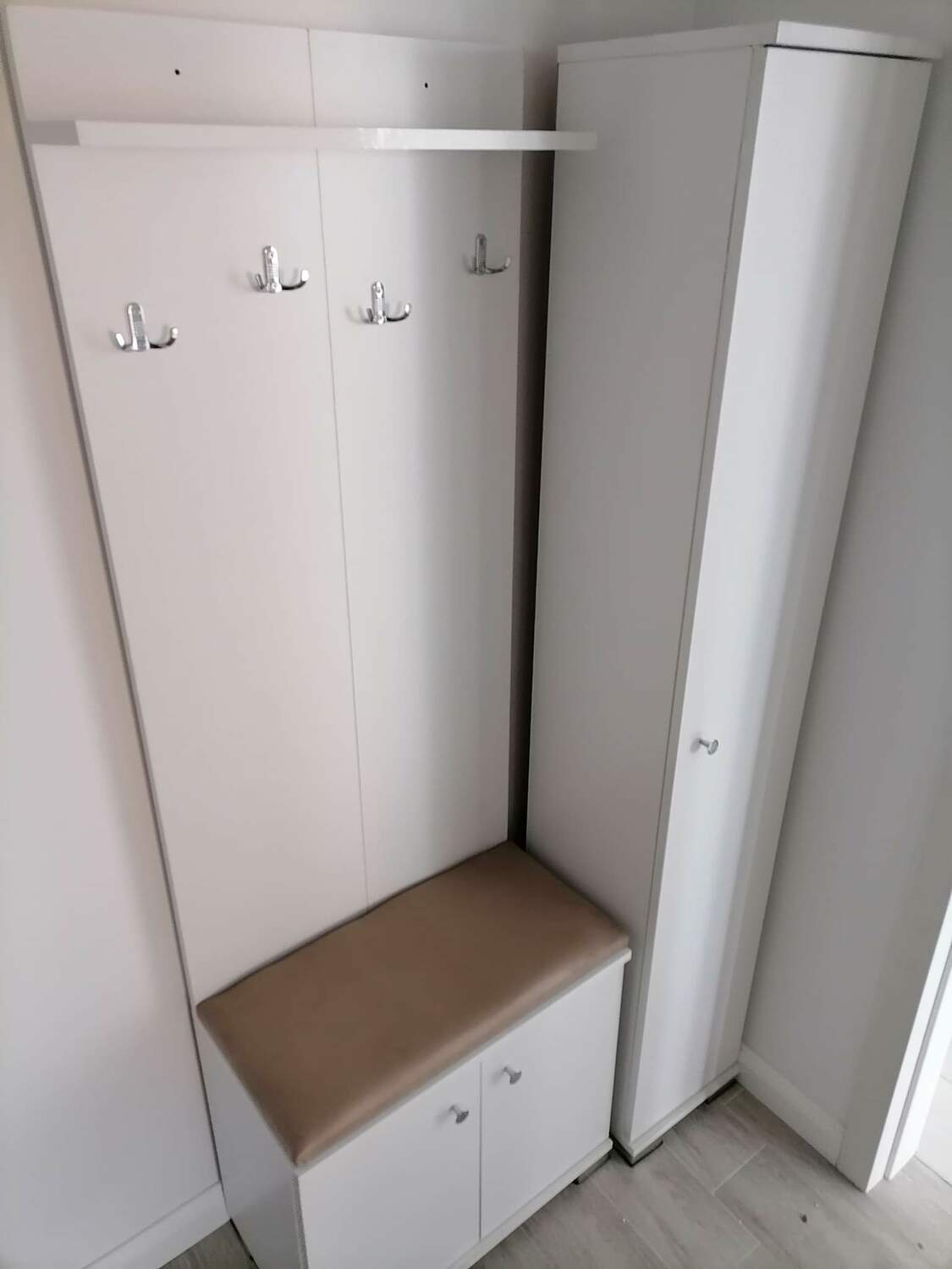 montaj asamblare mobila mobilier de hol montaj asamblare mobila mobilier de hol